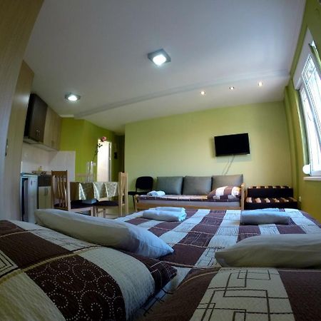 Apartments Popovic Belgrado Esterno foto